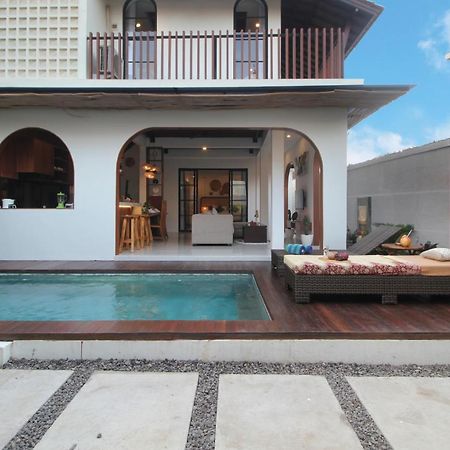 Sudha Villa Bali Anyelir Seminyak Kültér fotó